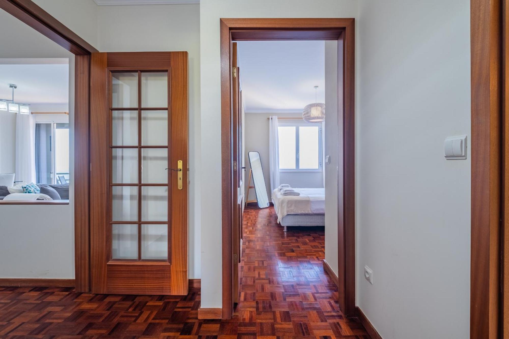Sea View - By Wehost Appartement Câmara de Lobos Buitenkant foto