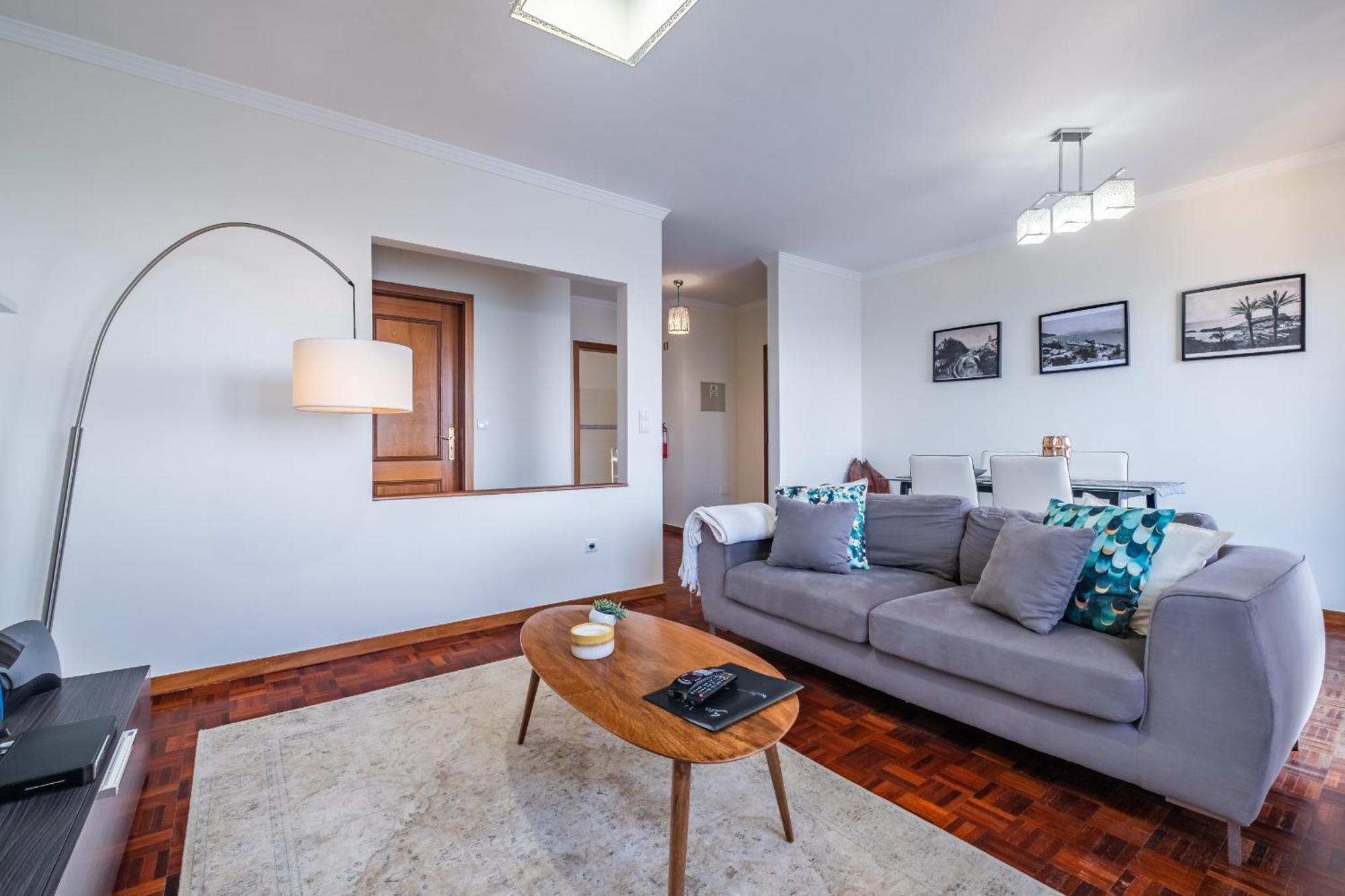 Sea View - By Wehost Appartement Câmara de Lobos Buitenkant foto